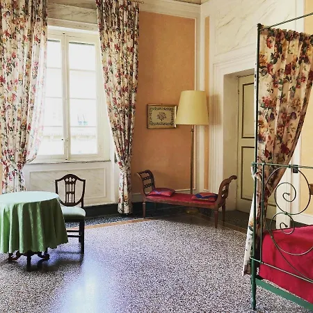 Nocleg ze śniadaniem Palazzo Tucci Residenza D'epoca Lukka