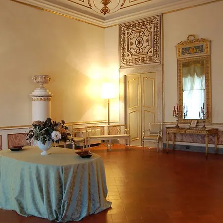 Palazzo Tucci Residenza D'epoca Nocleg ze śniadaniem Lukka