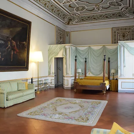 Palazzo Tucci D'epoca Frühstückspension