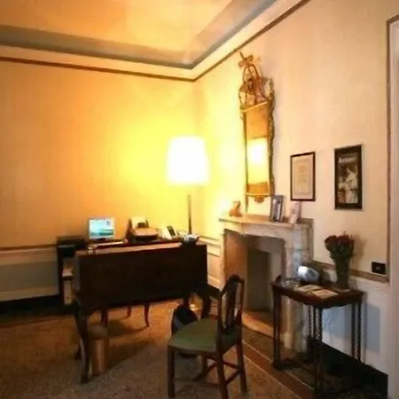 Palazzo Tucci Residenza D'epoca 4*