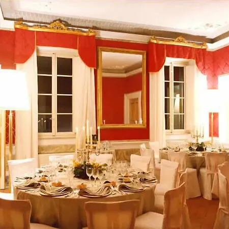 Palazzo Tucci Residenza D'epoca Nocleg ze śniadaniem 4*