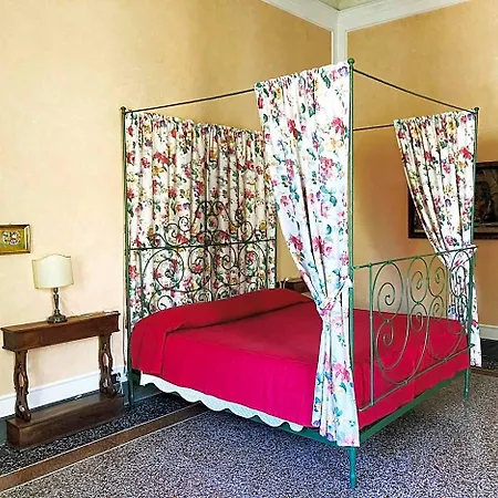 Palazzo Tucci D'epoca 4*