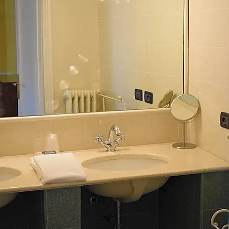 Palazzo Tucci D'epoca Bed & Breakfast