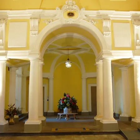 Palazzo Tucci D'epoca Bed & Breakfast Lucca