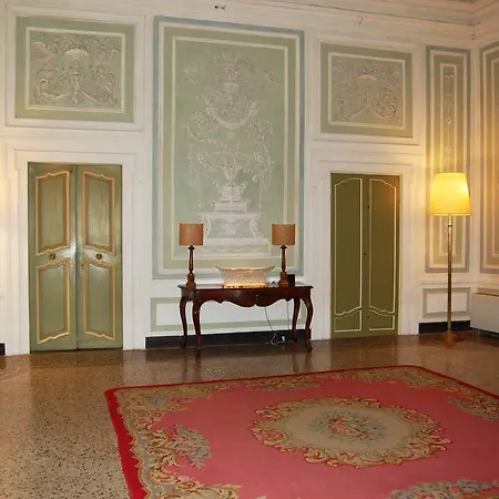 Palazzo Tucci Residenza D'epoca Nocleg ze śniadaniem 4*