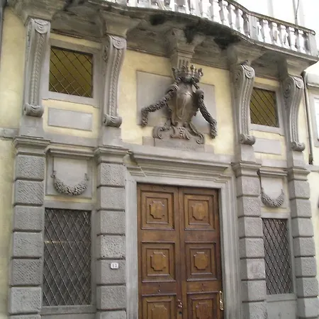 Nocleg ze śniadaniem Palazzo Tucci Residenza D'epoca