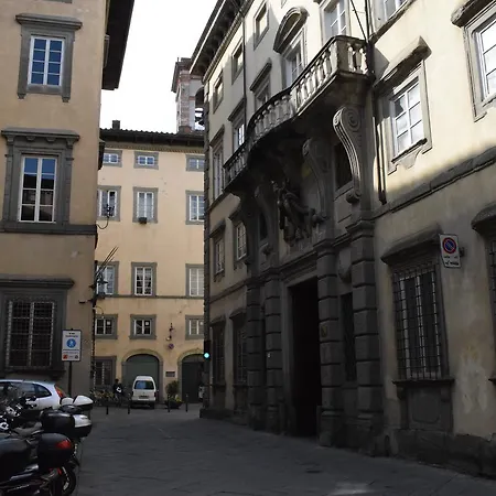 Frühstückspension Palazzo Tucci D'epoca 4*