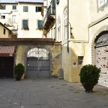 Bed & Breakfast Palazzo Tucci D'epoca 4*
