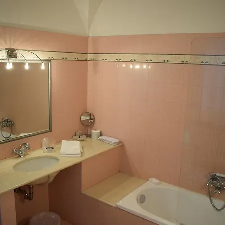 Palazzo Tucci D'epoca Bed & Breakfast Lucca