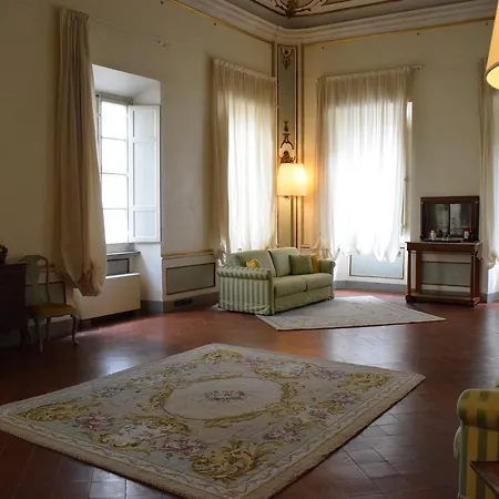 Palazzo Tucci Residenza D'epoca