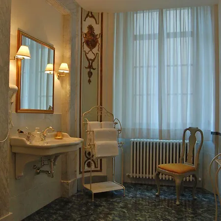 Bed & Breakfast Palazzo Tucci D'epoca 4*
