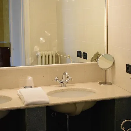 Palazzo Tucci Residenza D'epoca Bed & Breakfast